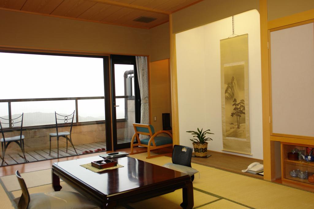 Kounkaku Hotel Nihonmatsu Exterior photo