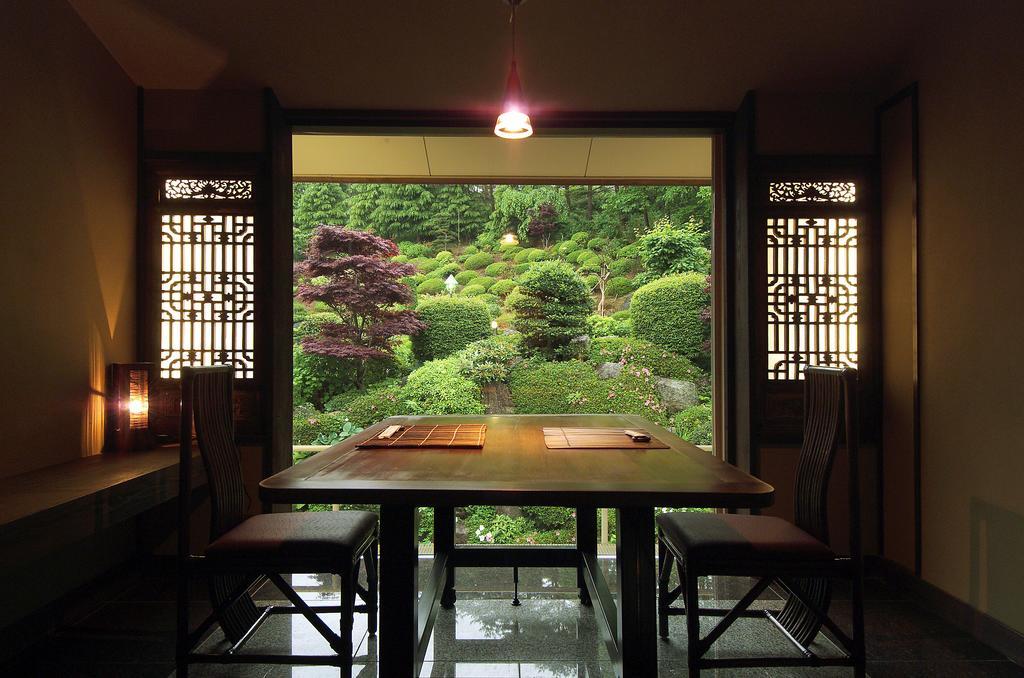 Kounkaku Hotel Nihonmatsu Exterior photo
